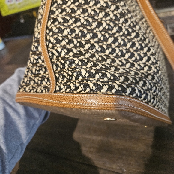 Eric Javits New York Tan and Black Woven Tote Bag - Picture 6 of 9